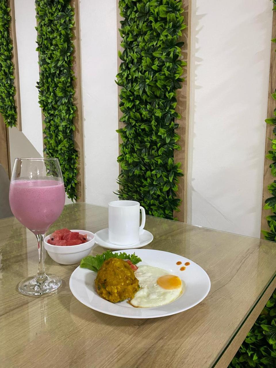 Hotel Wampushkar Zamora Екстериор снимка
