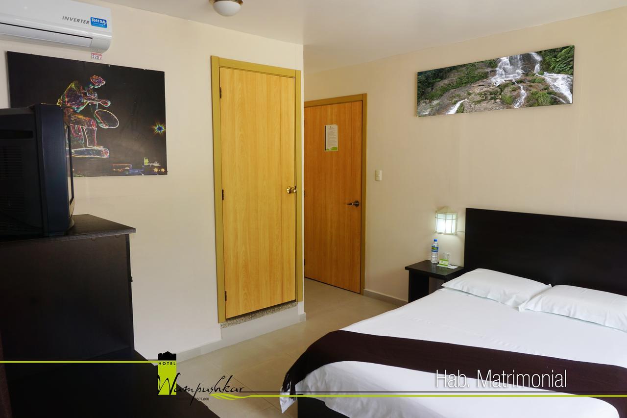 Hotel Wampushkar Zamora Екстериор снимка